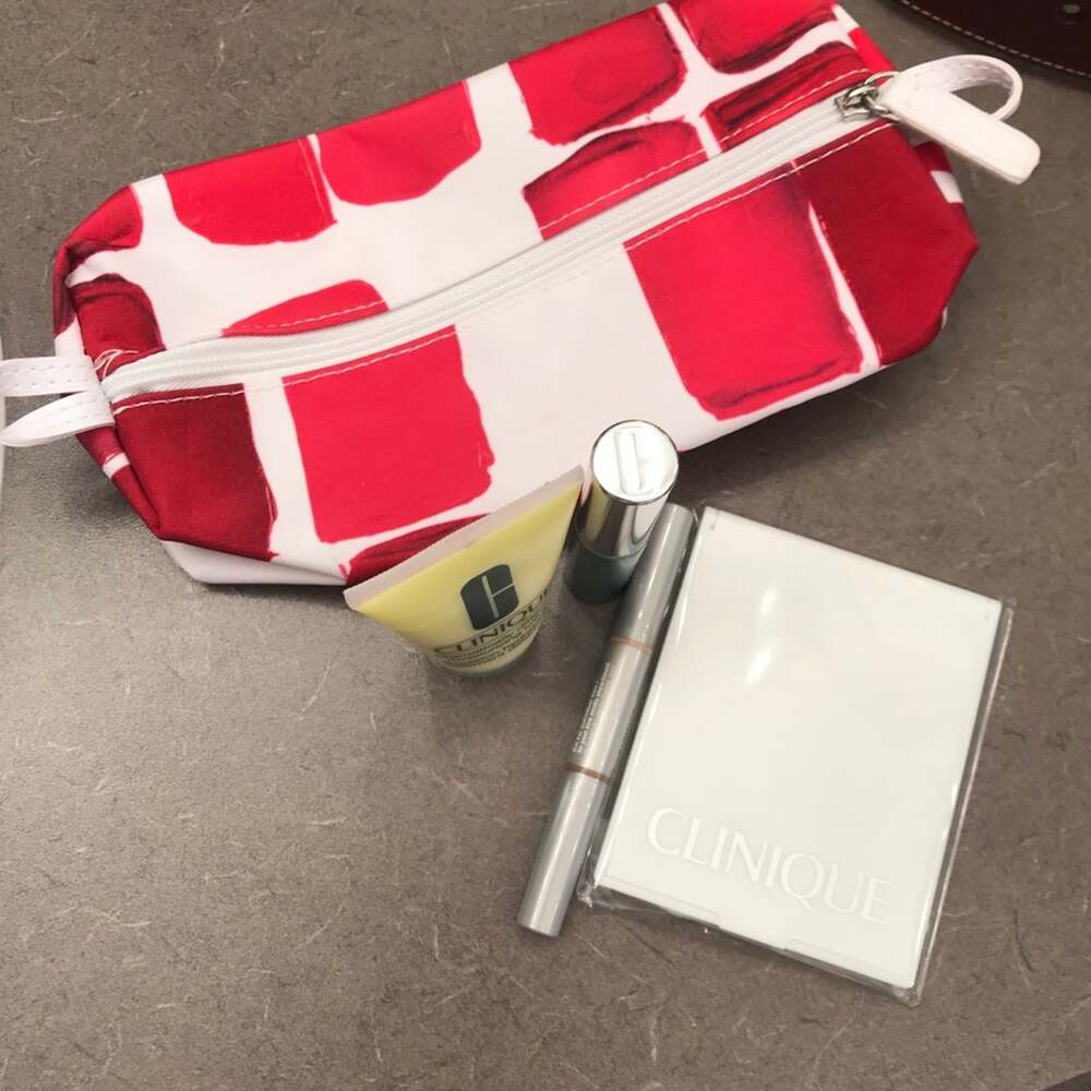 Clinique makeup set 4 pieces cosmetics